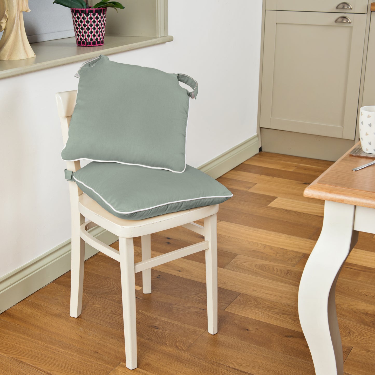 Loft 25 Tufted Duck Velvet Chair Seat Pad